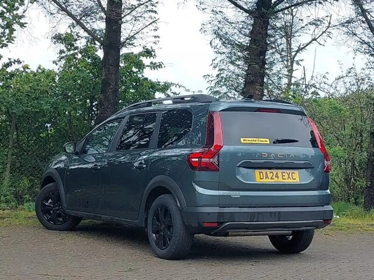 2024-dacia-jogger-16-tce-extreme-big-1