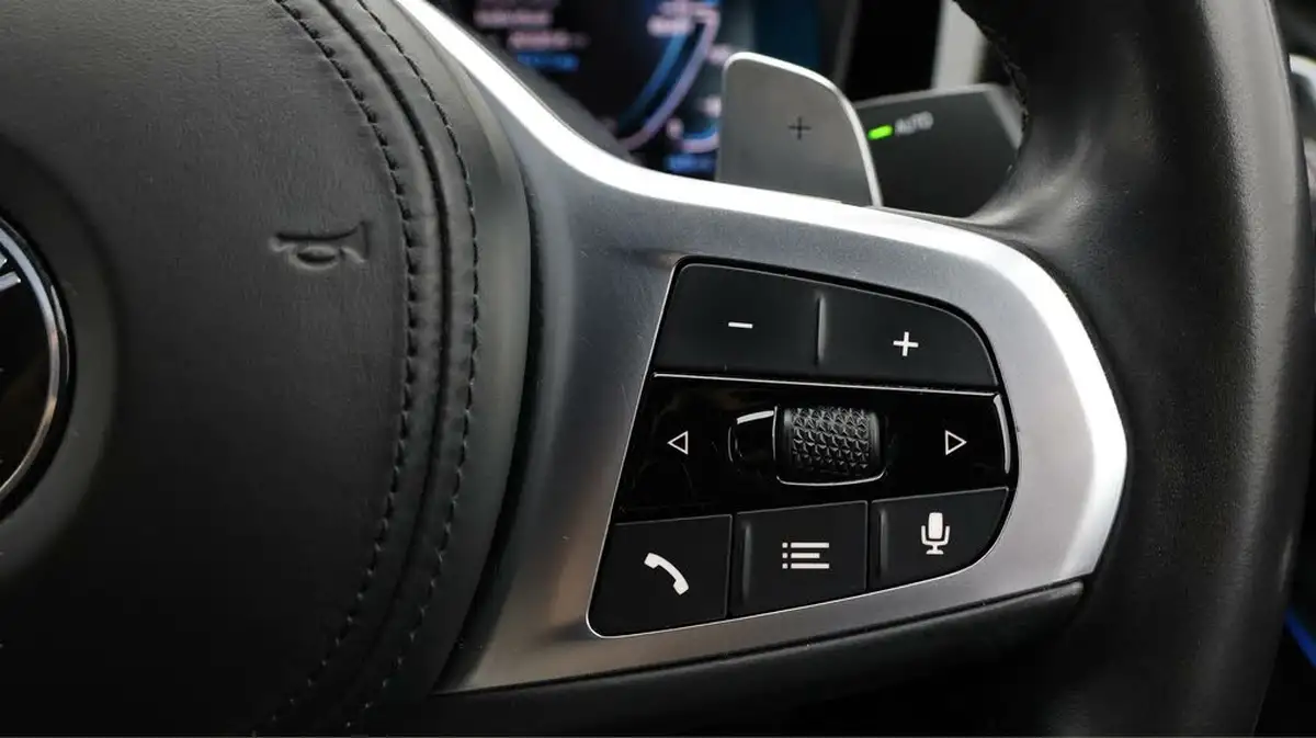 2019-bmw-3-series-20-330e-m-sport-plus-pack-big-24