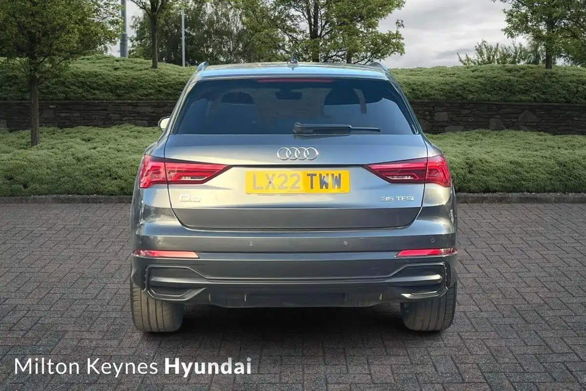 2022-audi-q3-15-35-tfsi-black-edition-codcomfort-sound-pack-station-wagon-big-3