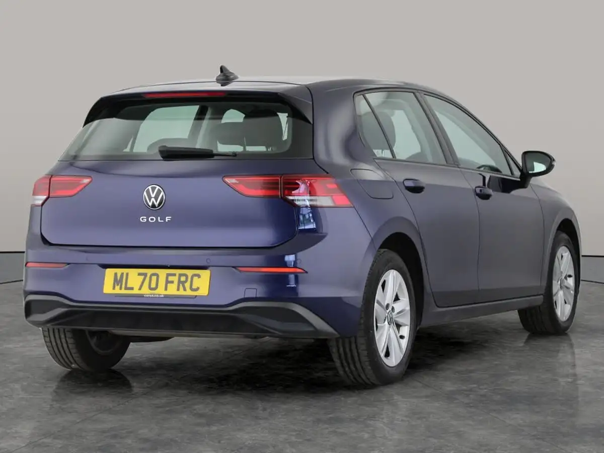 2020-volkswagen-golf-15-tsi-life-130ps-hatchback-big-9