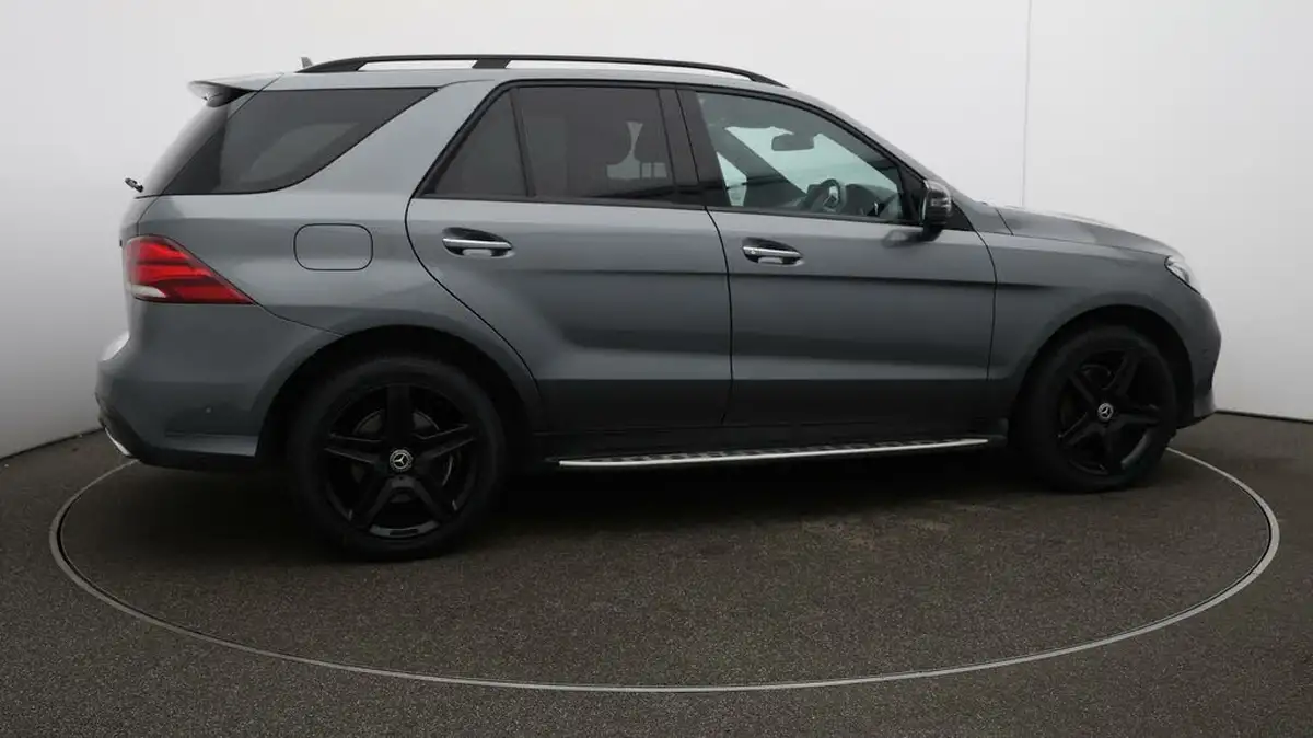 2018-mercedes-benz-gle-class-21d-gle250d-amg-night-edition-premium-plus-big-52