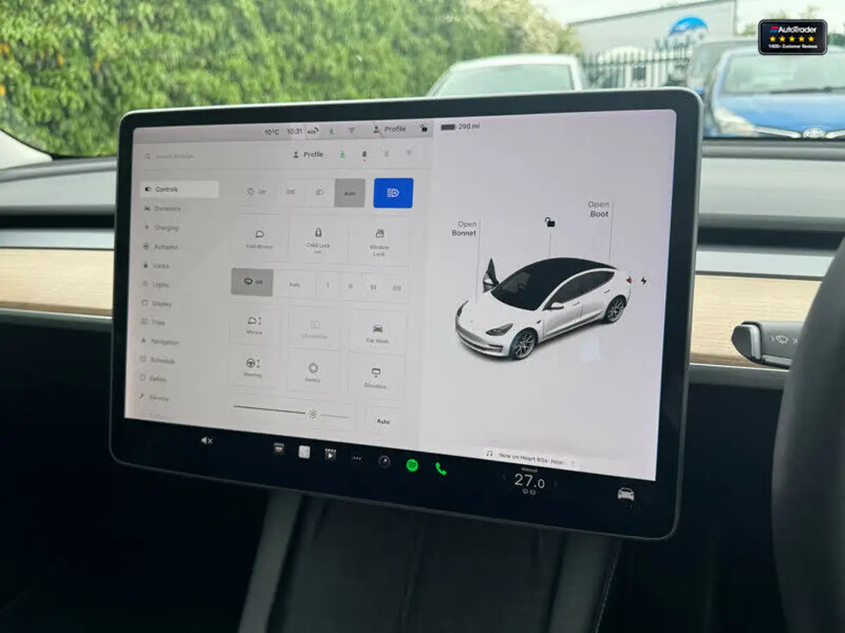2021-tesla-model-3-e-long-range-awd-big-16