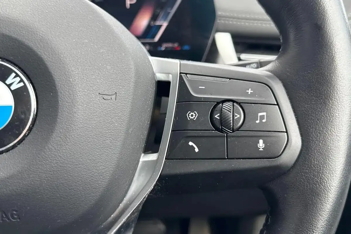2022-bmw-2-series-15-220i-luxury-big-32