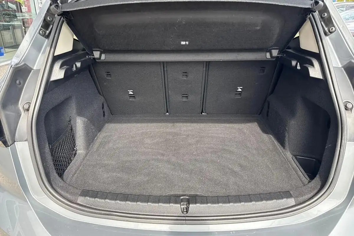 2022-bmw-2-series-15-220i-luxury-big-8