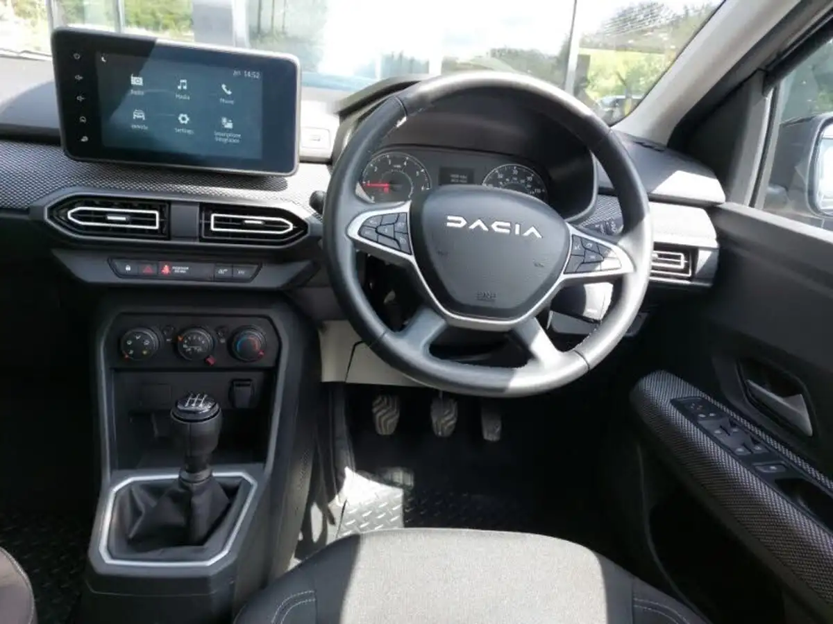 2023-dacia-sandero-10-tce-expression-90bhp-big-6