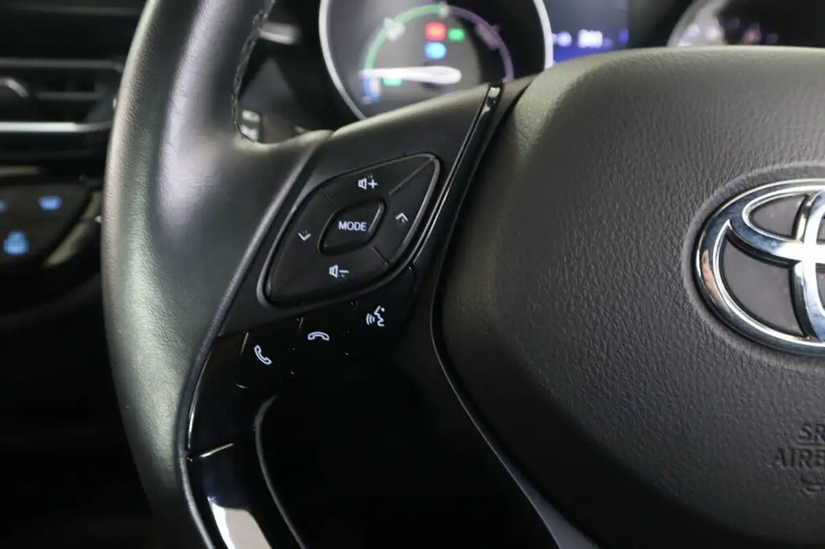 2019-toyota-c-hr-18-vvt-i-icon-big-15