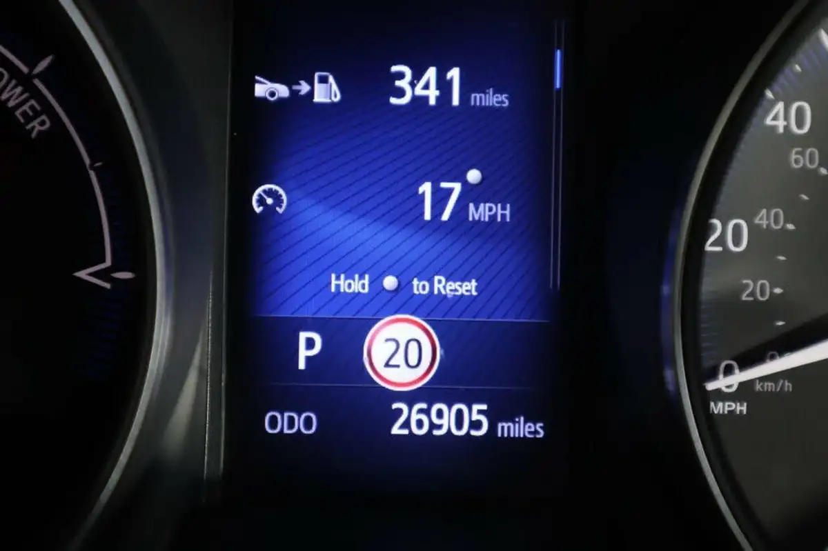 2019-toyota-c-hr-18-vvt-i-icon-big-39