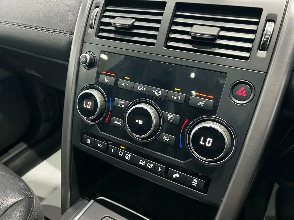 2019-land-rover-discovery-sport-20td4-landmark-big-33