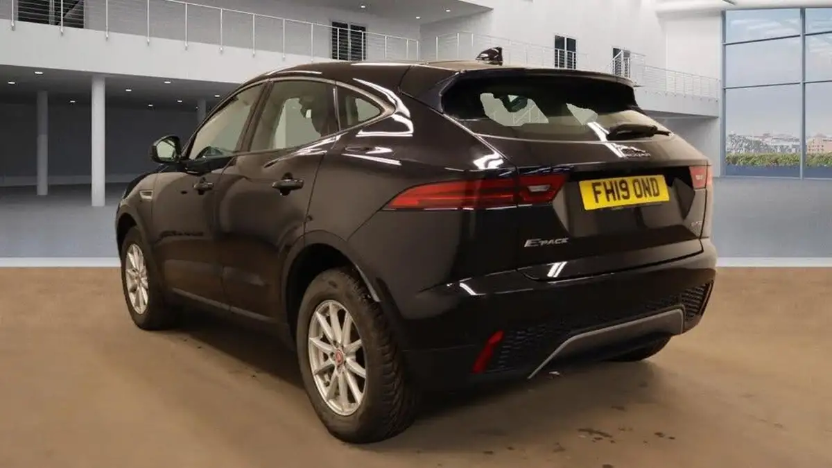 2019-jaguar-e-pace-20-i4d-150ps-big-6