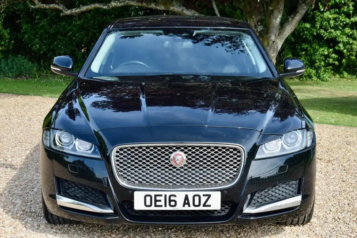 2016-jaguar-xf-20td-portfolio-180ps-auto-big-1