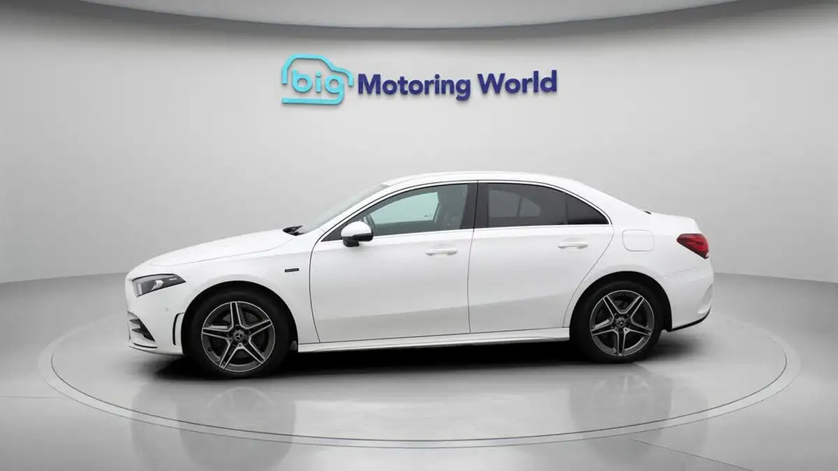 2021-mercedes-benz-a-class-13-a250e-amg-line-executive-saloon-4d-big-4