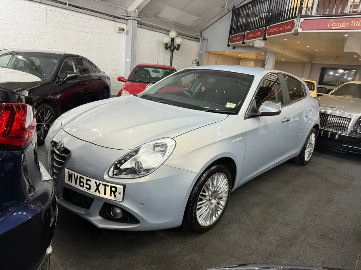 2015-alfa-romeo-giulietta-20jtdm-2-business-edition-175bhp-alfa-tct-big-6