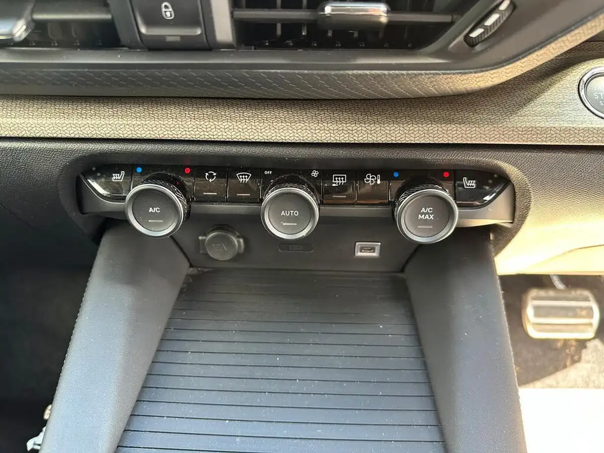 2022-citroen-c5-x-12-puretech-sense-plus-big-5
