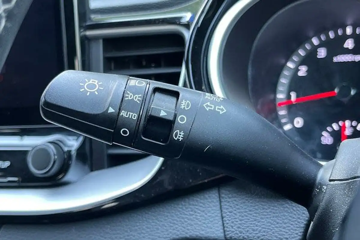 2022-kia-ceed-15-t-gdi-gt-line-big-13