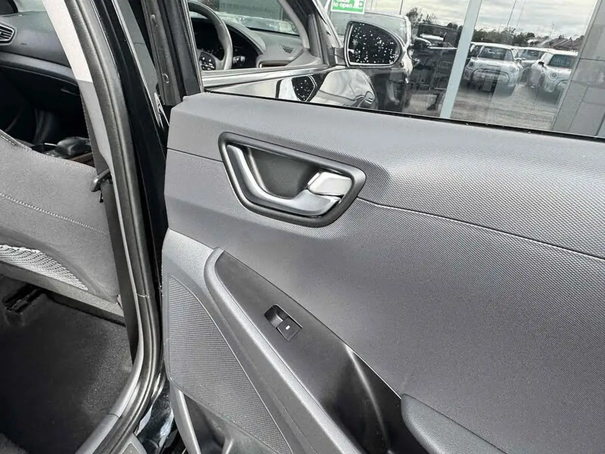 2019-hyundai-ioniq-e-premium-electric-88kw-big-26