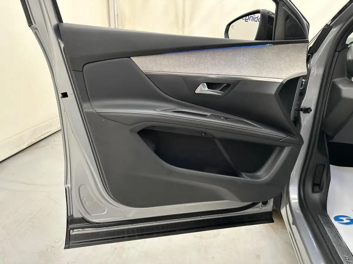 2022-peugeot-5008-suv-12-puretech-gt-eat8-big-32