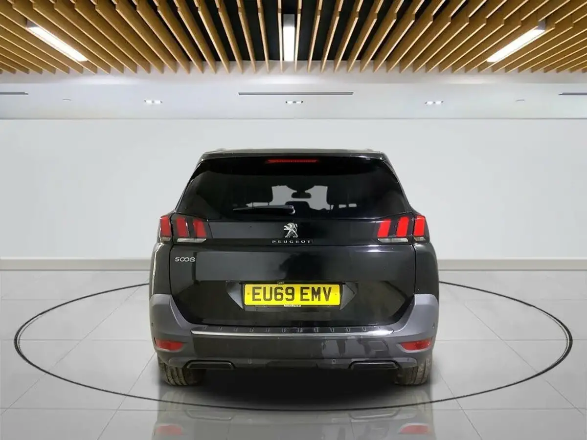 2019-peugeot-5008-suv-12-puretech-allure-eat6-big-6