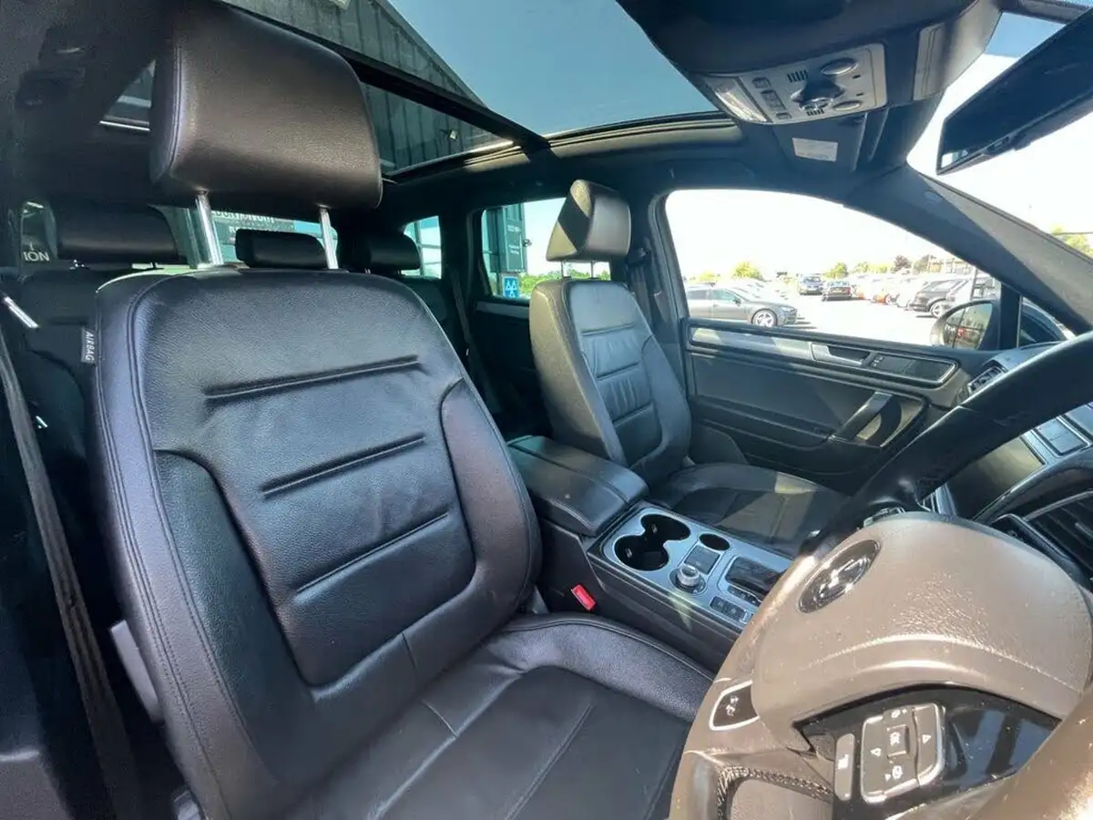2015-volkswagen-touareg-30tdi-r-line-262ps-2967cc-big-11