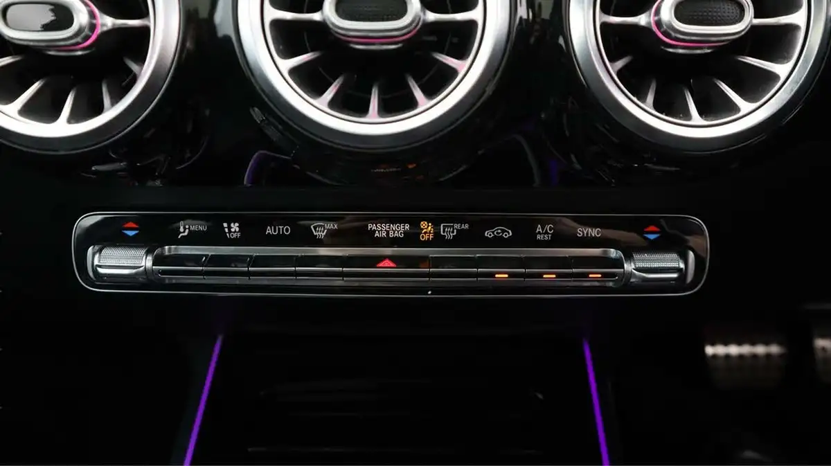 2020-mercedes-benz-b-class-13-b200-amg-line-premium-plus-big-12