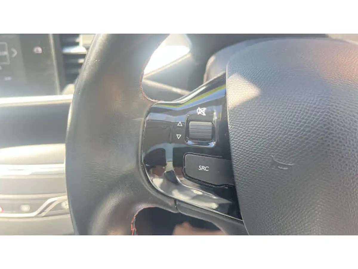 2020-peugeot-308-sw-12-puretech-tech-edition-big-23