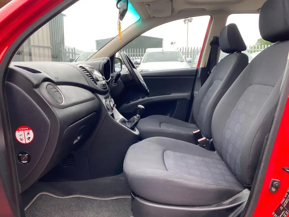 2010-hyundai-i10-12-style-big-48