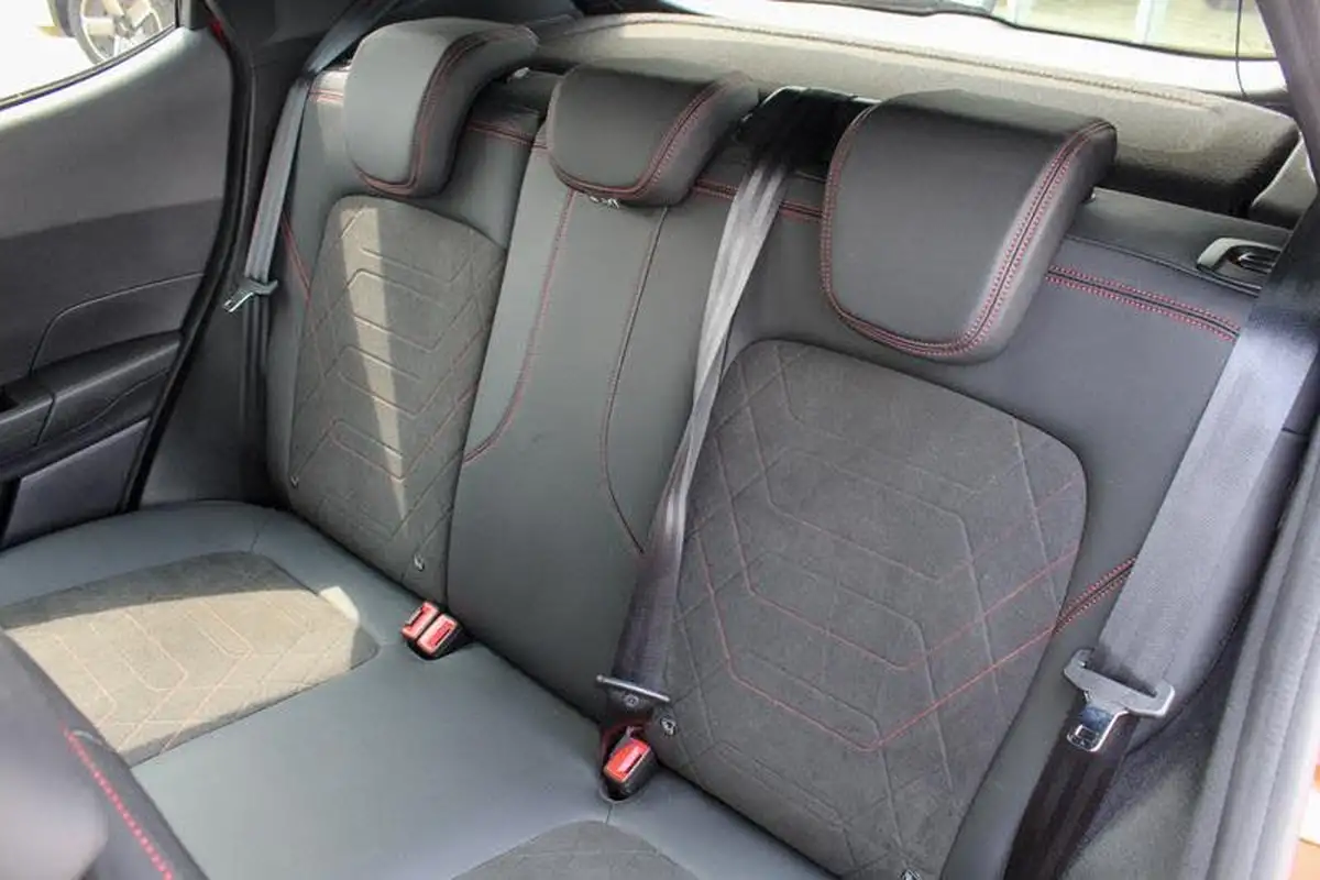 2022-ford-fiesta-10t-st-line-vignale-155ps-hybrid-mhev-5d-big-9