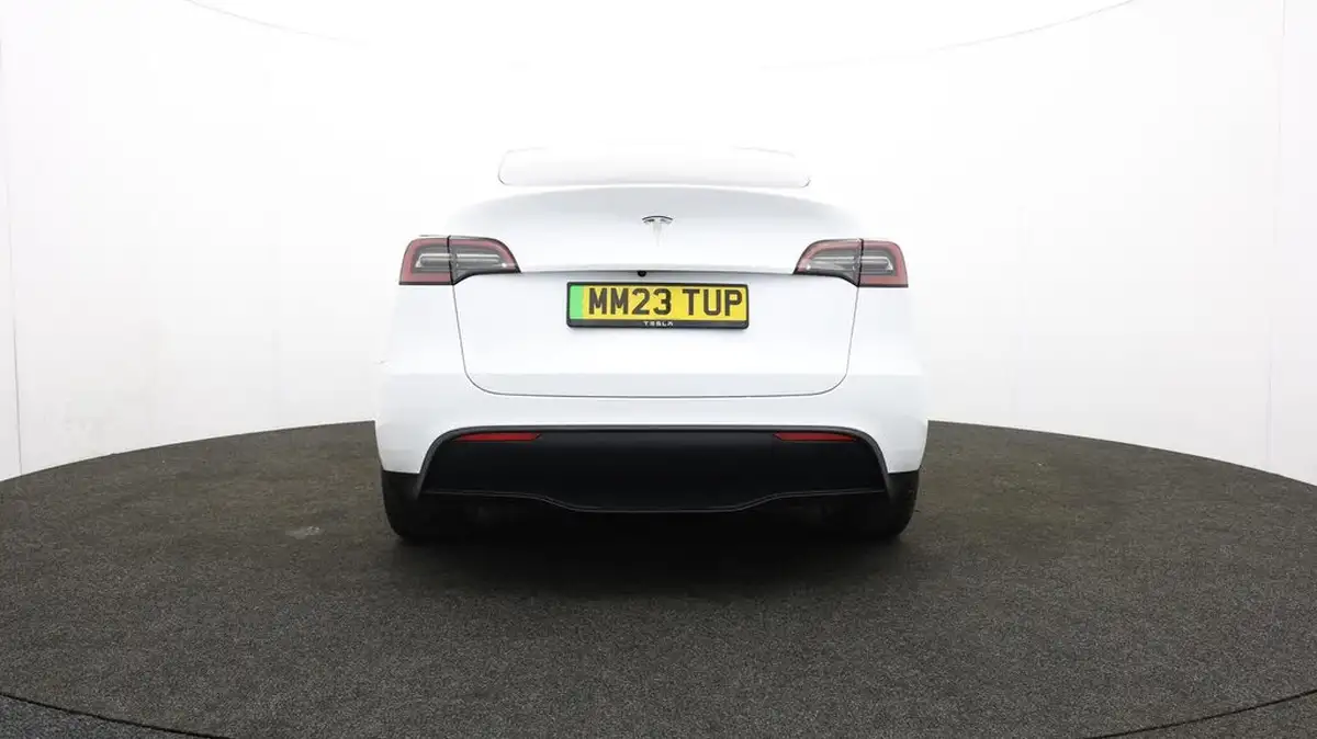 2023-tesla-model-y-e-rwd-big-56
