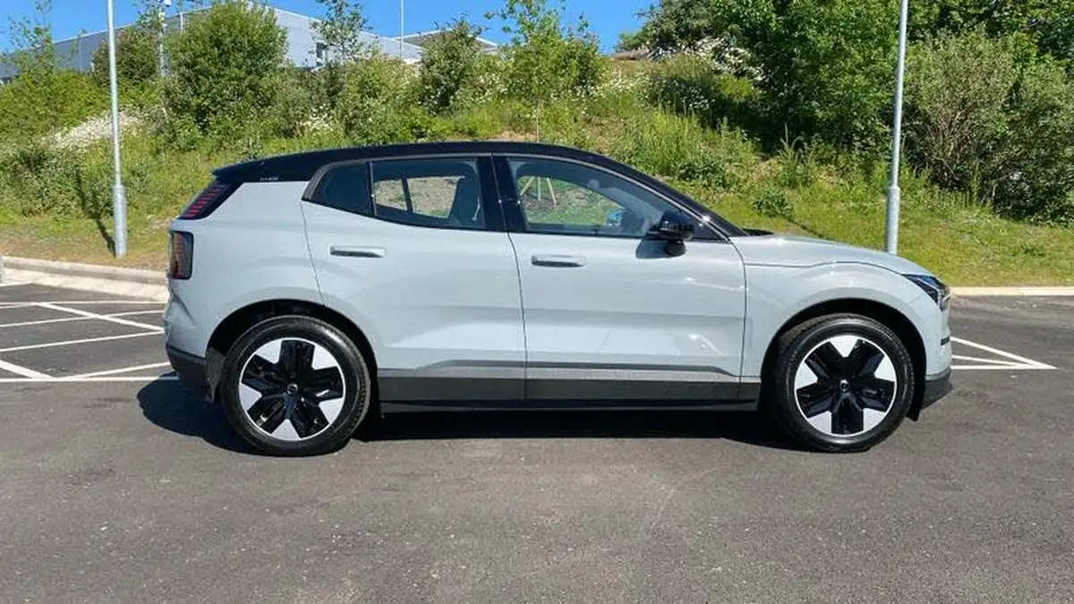 2025-volvo-ex30-e-single-motor-plus-big-3