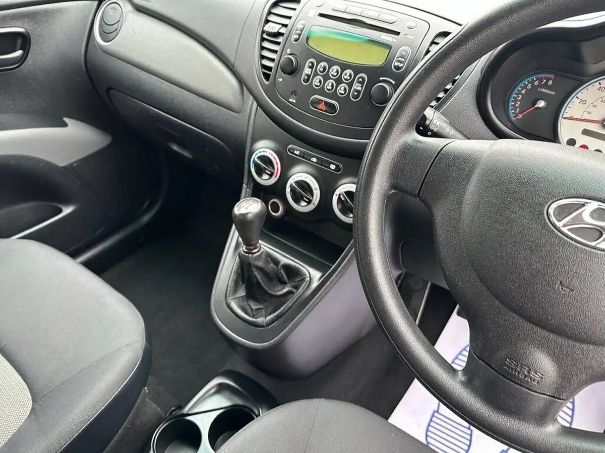 2009-hyundai-i10-12-classic-big-8