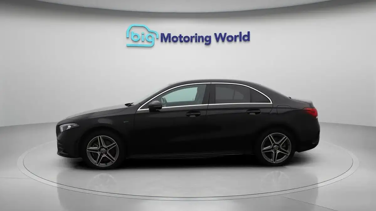 2020-mercedes-benz-a-class-13-a250e-amg-line-saloon-4d-big-4