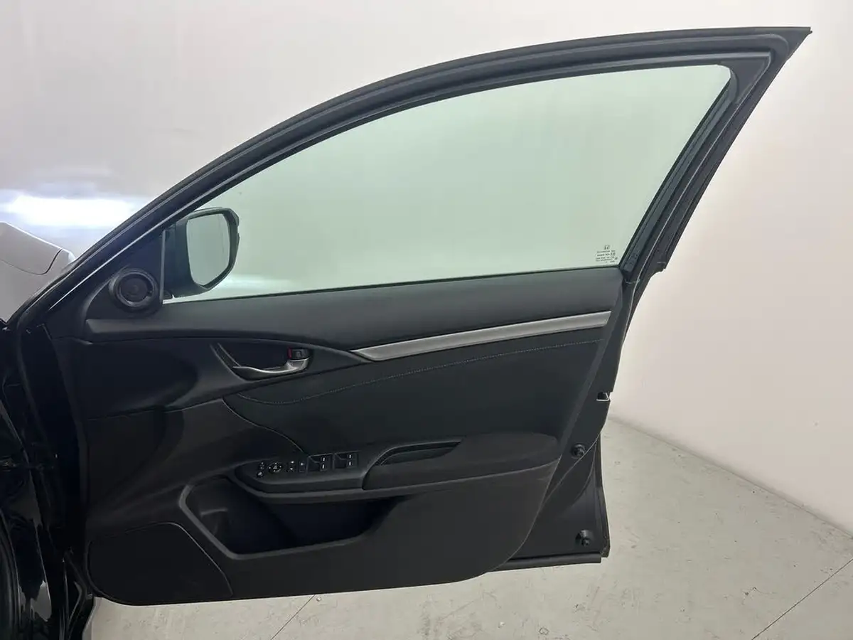 2021-honda-civic-10-vtec-turbo-sr-hatchback-5d-big-2