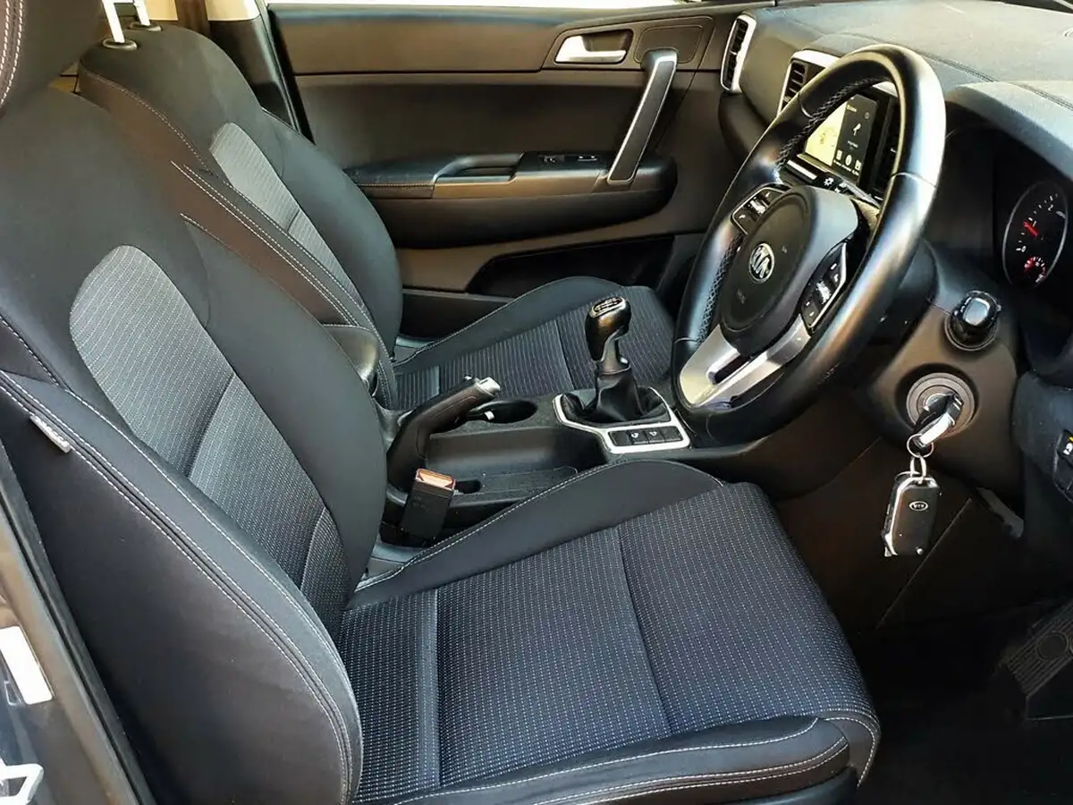 2020-kia-sportage-16crdi-2-48v-dct-big-10