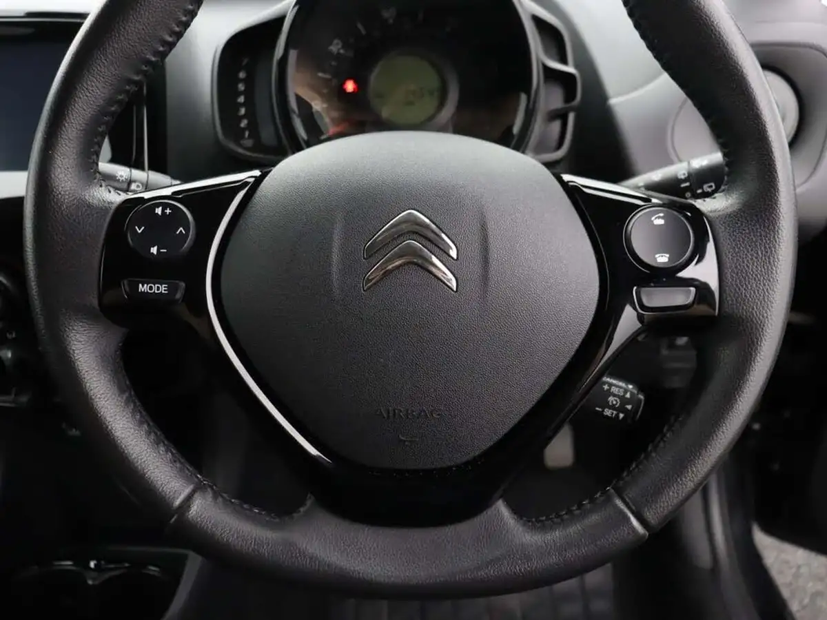 2020-citroen-c1-10-vti-shine-5d-big-35