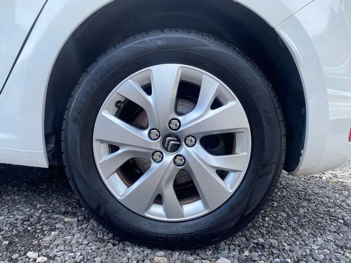 2014-citroen-c4-picasso-16e-hdi-vtr-115ps-big-24