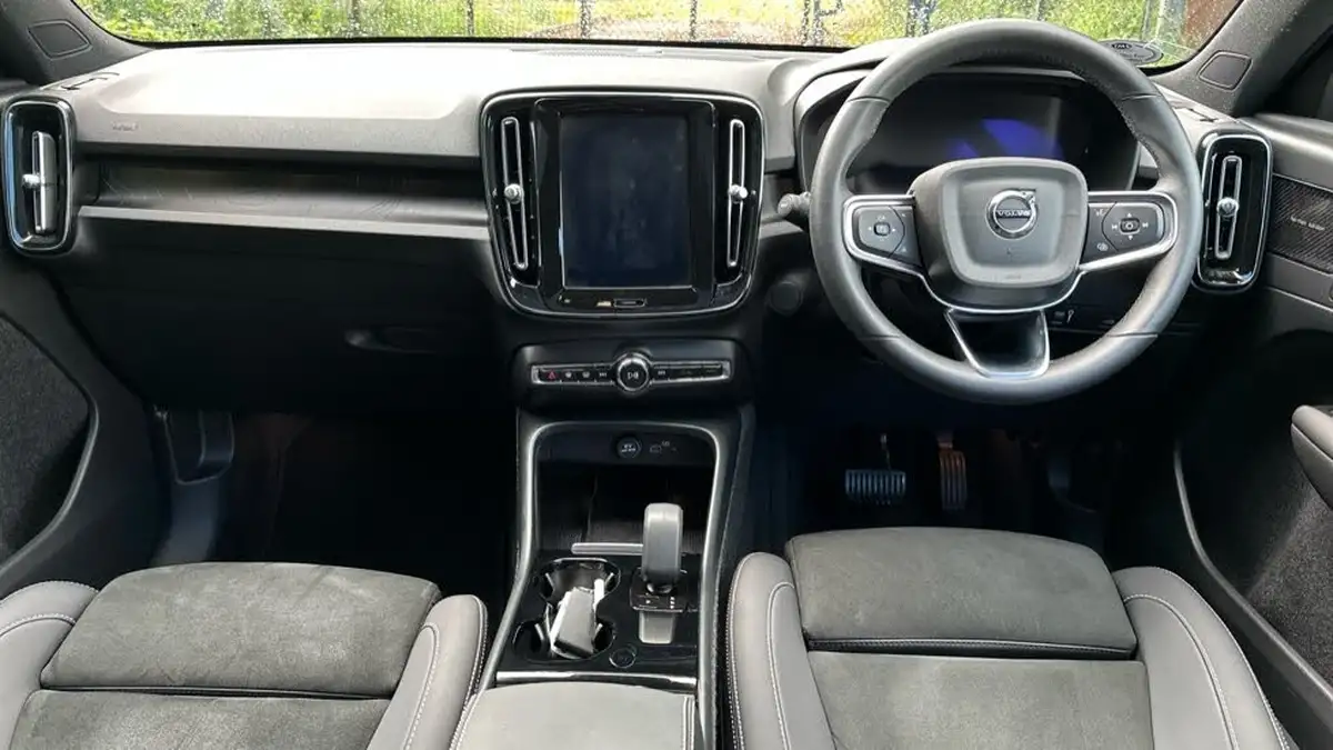 2022-volvo-c40-e-twin-recharge-pro-big-4
