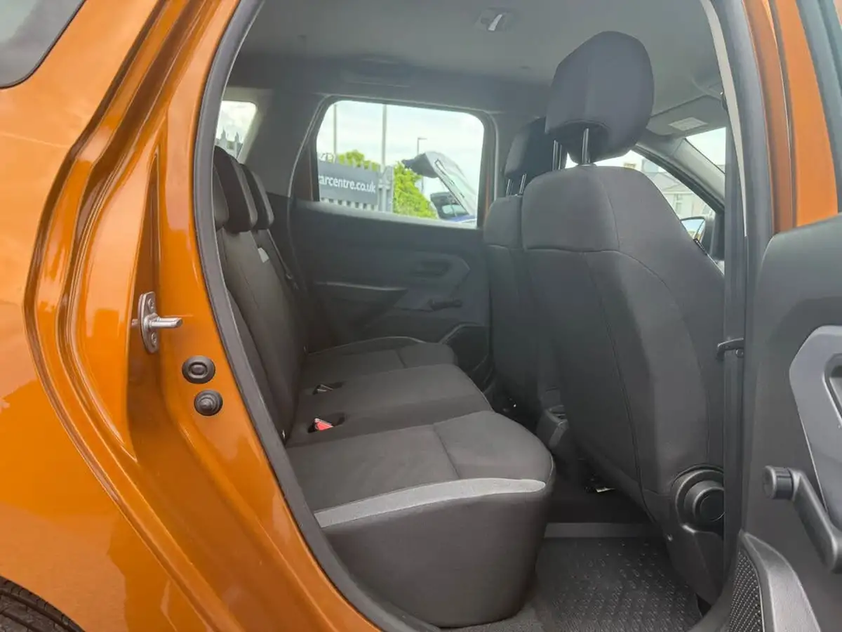 2020-dacia-duster-10-tce-essential-100bhp-ss-big-9