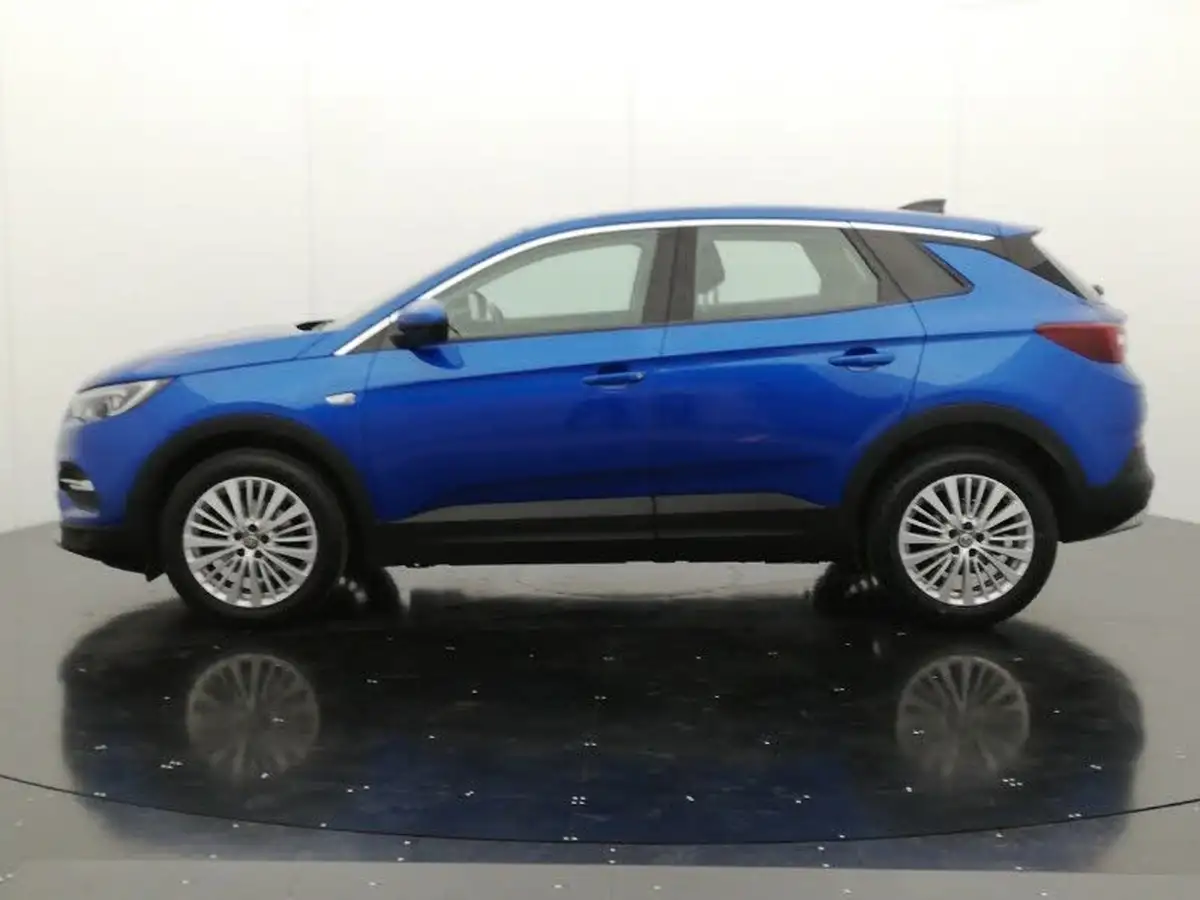 2018-vauxhall-grandland-x-12-tech-line-nav-130ps-big-3