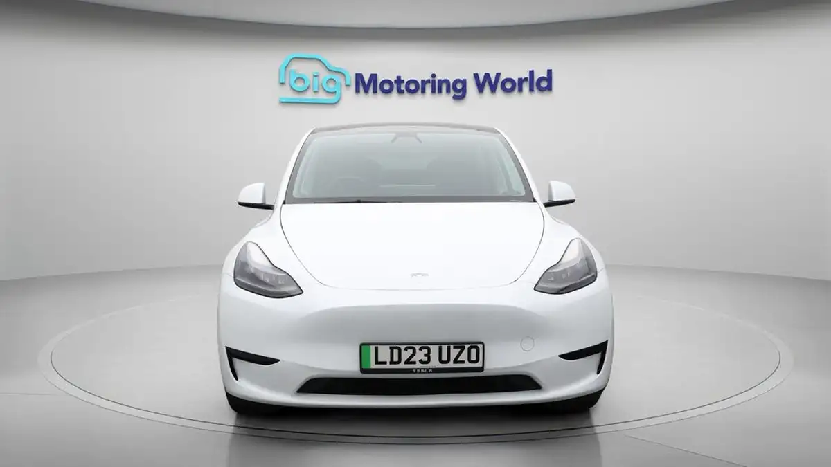 2023-tesla-model-y-e-rwd-big-2