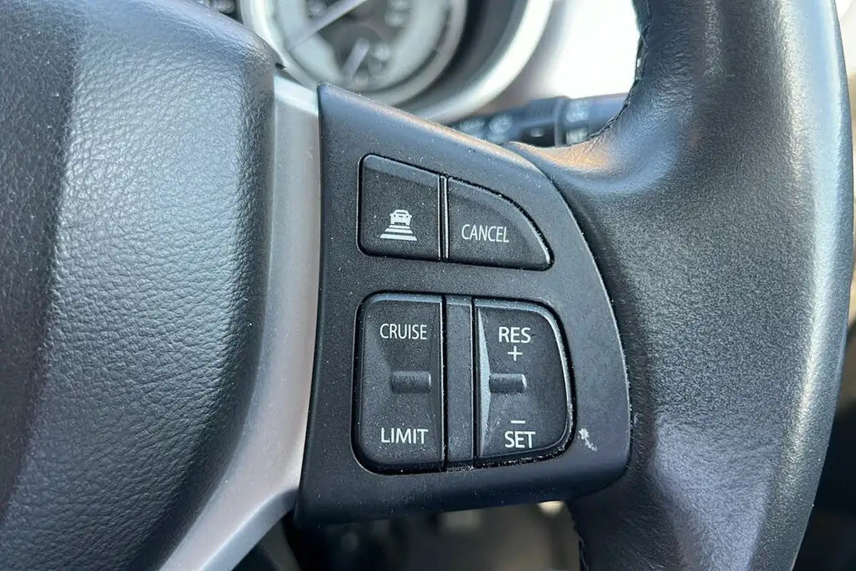 2022-suzuki-vitara-14-boosterjet-sz-t-big-46