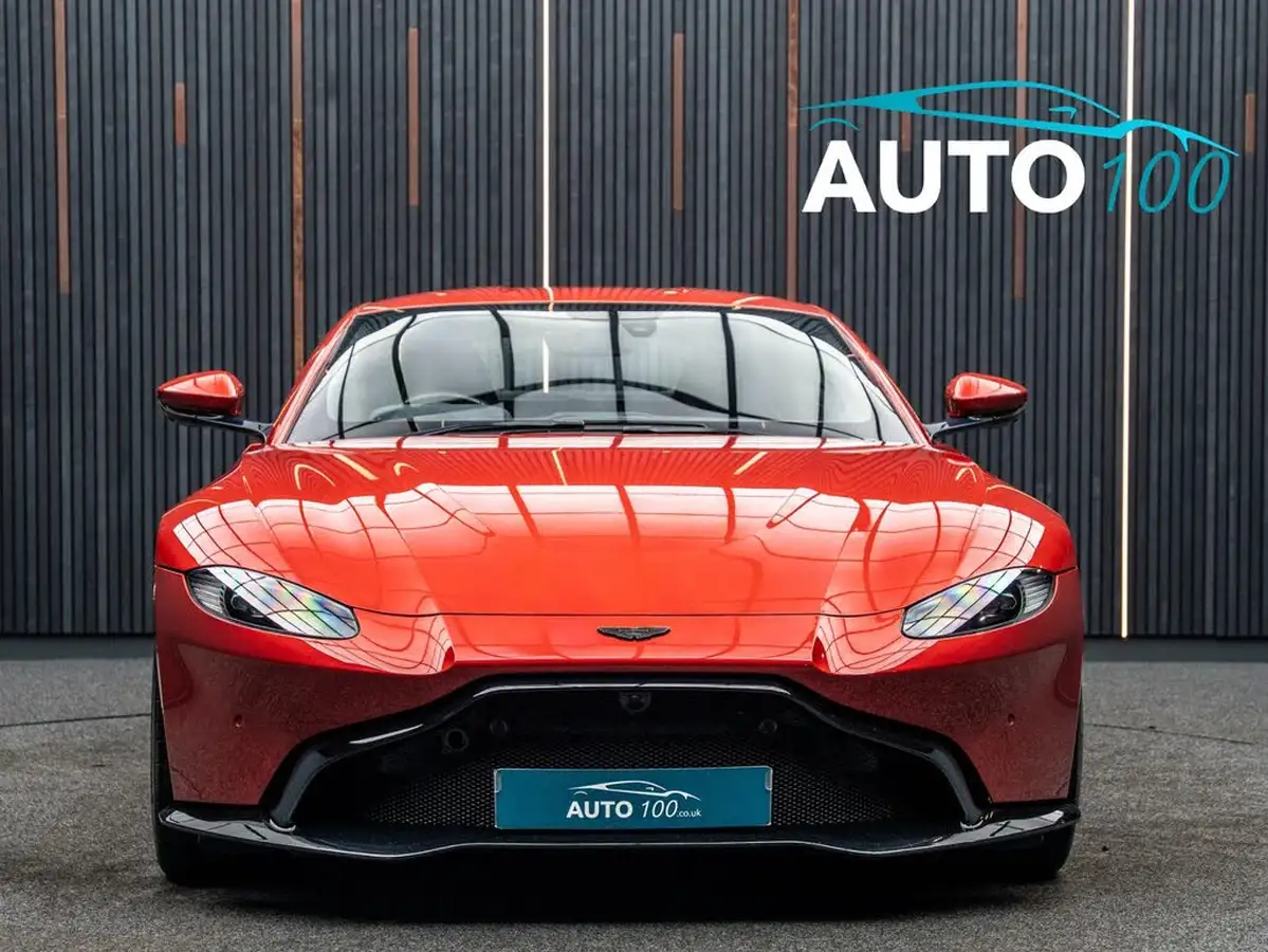 2019-aston-martin-vantage-40-v8-vantage-big-11
