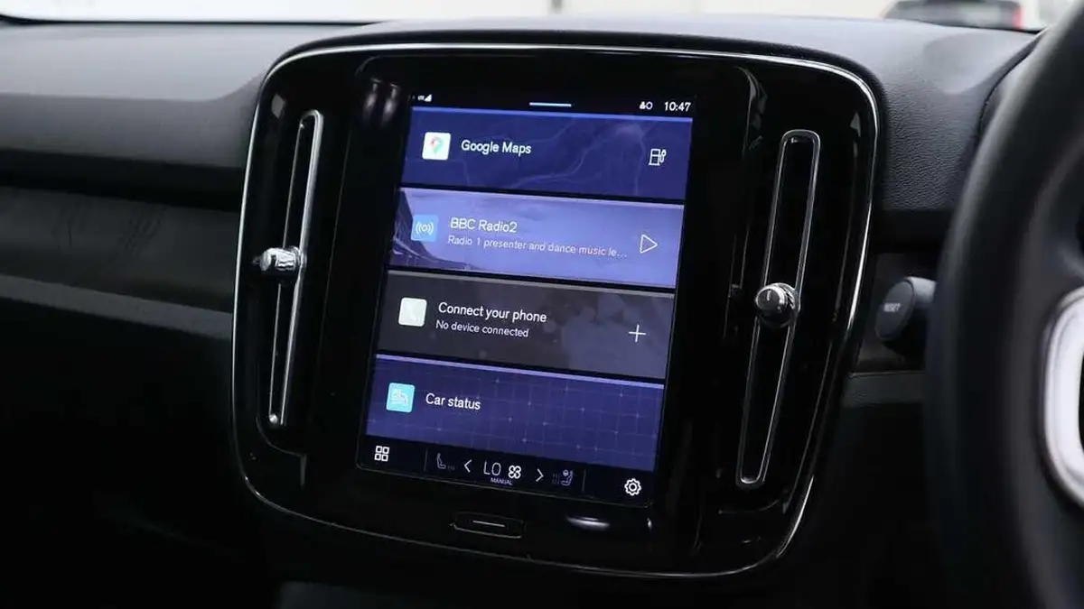 2022-volvo-c40-e-twin-recharge-pro-big-10