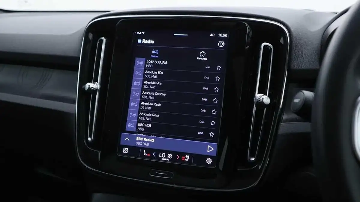 2022-volvo-c40-e-twin-recharge-pro-big-34