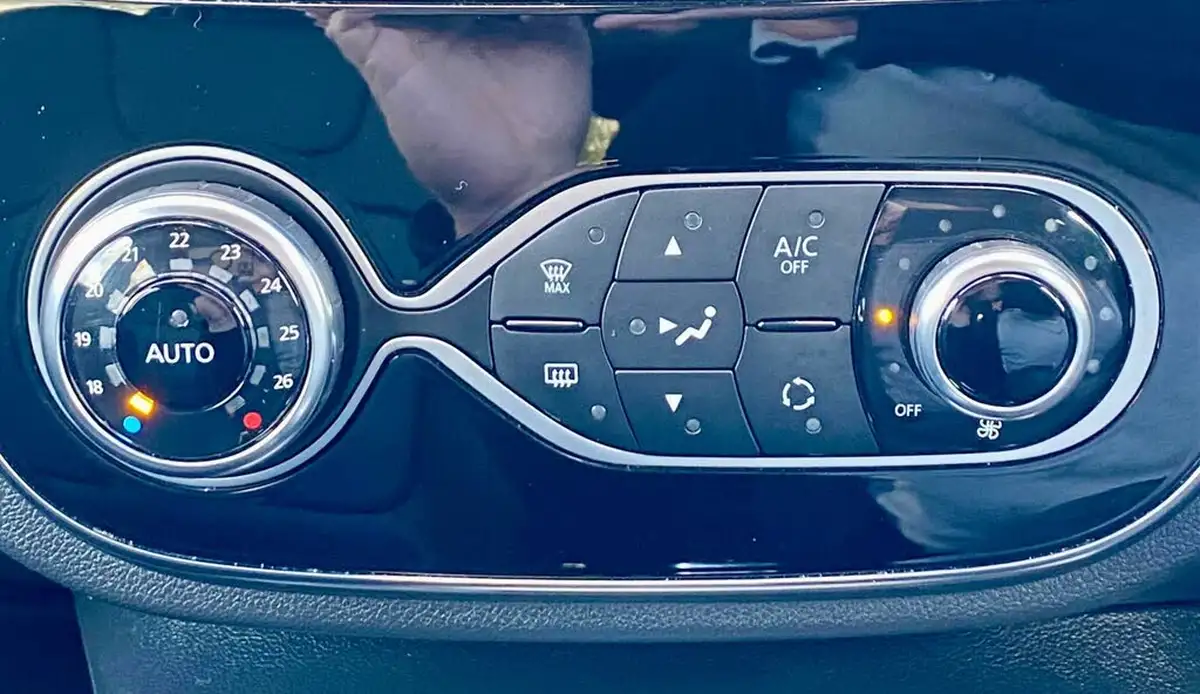 2019-renault-captur-15dci-gt-line-big-44