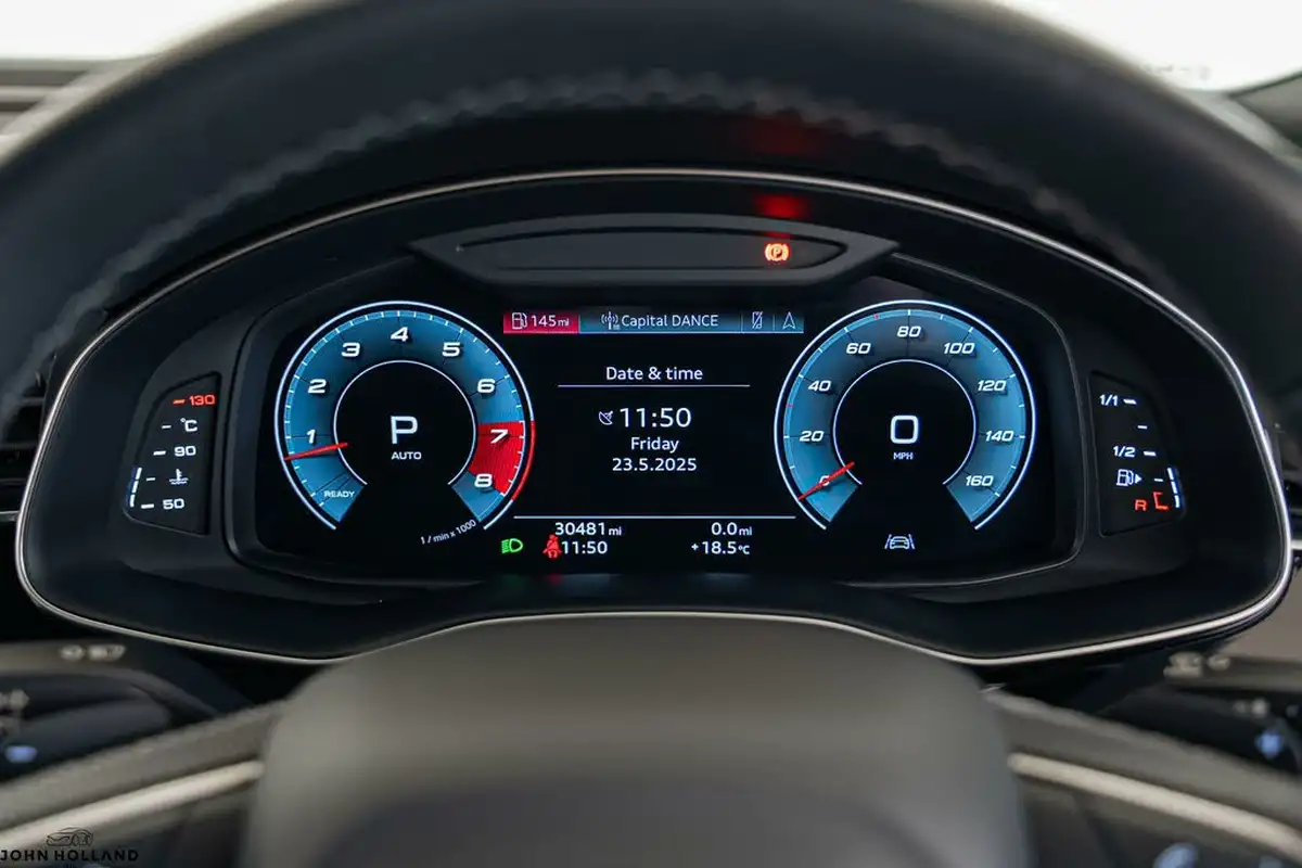 2022-audi-sq8-40-tfsi-black-edition-big-28