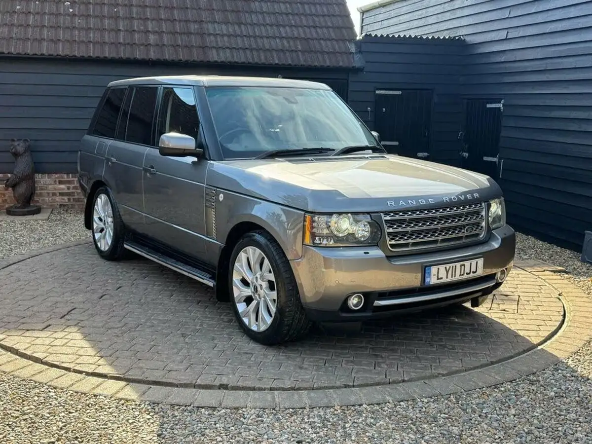 2011-land-rover-range-rover-44td-vogue-big-16
