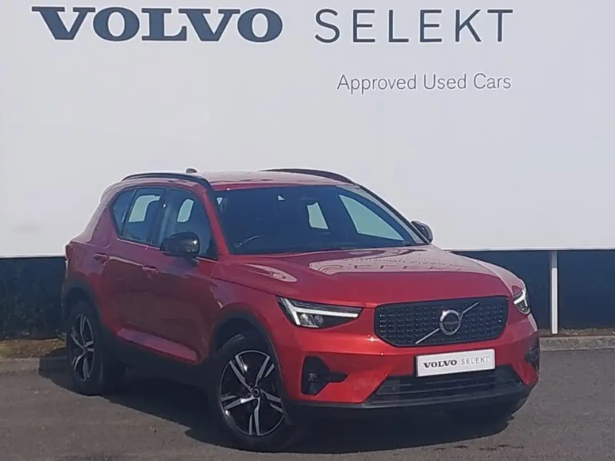 2024-volvo-xc40-20-b3-plus-big-0