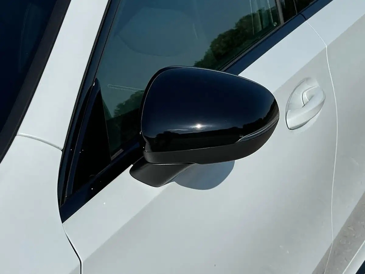 2021-mercedes-benz-a-class-13-a200-exclusive-edition-7g-dct-big-43