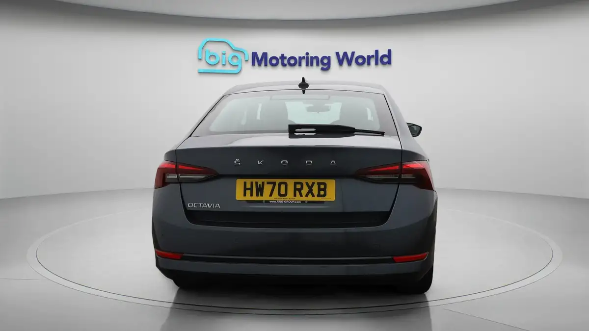 2021-skoda-octavia-10-tsi-se-technology-hatchback-big-6