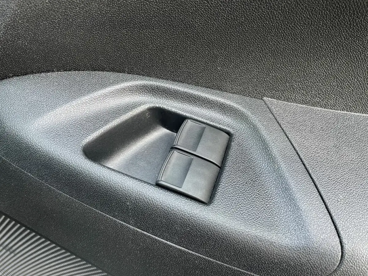 2017-toyota-aygo-10-vvt-i-x-press-71bhp-big-19