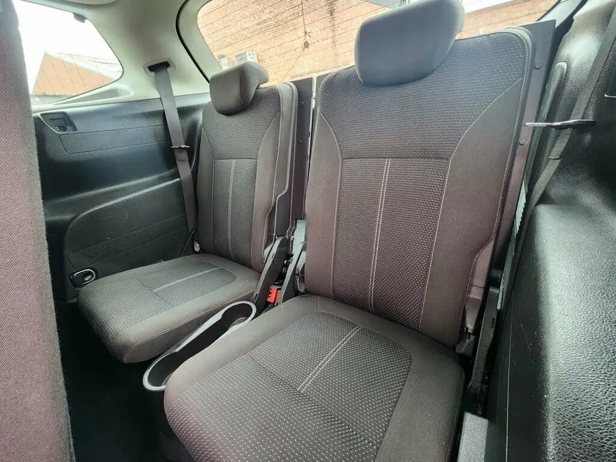 2016-vauxhall-zafira-tourer-20cdti-sri-auto-big-30